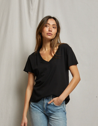 HENDRIX COTTON BOXY V NECK TEE